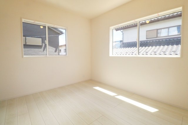 郡山市安積町笹川字中ノ渡戸　　　　１号棟　　　安積第3小学校、安積第2中学区の洋室