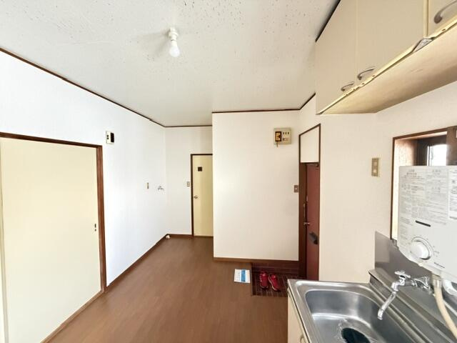 第２コーポマツマル１０２の内装