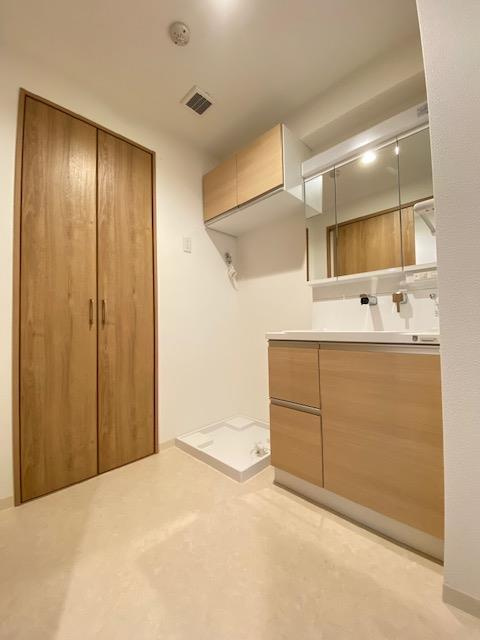 ｃｈｉｅｎ　ｖｉｖｅｒｒｉｎ（シヤン・ヴィヴラン）の洗面所|※写真は同タイプ住戸です。