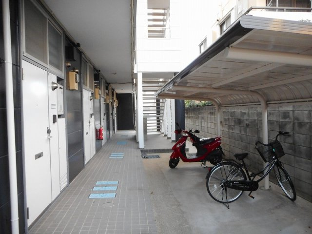 レオパレスグランデのその他|駐輪場　原付＆自転車のみ駐輪可能