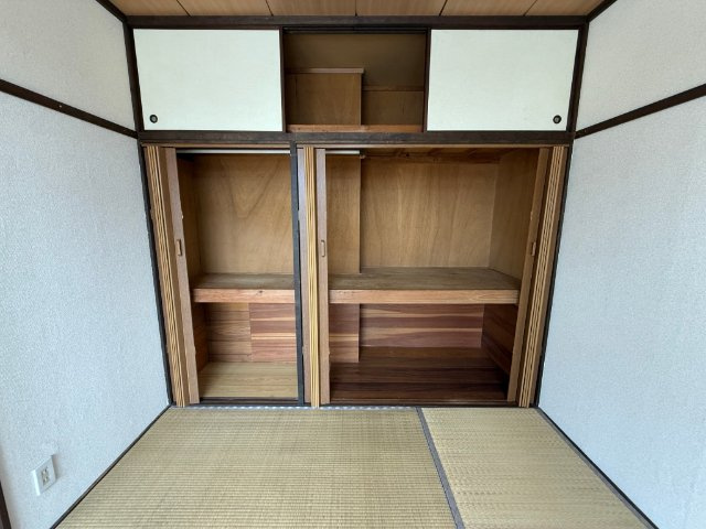 コーポカトレアの収納