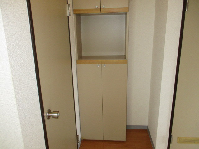 ファミール若草Ｂの収納