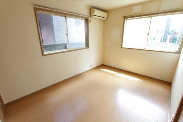 イーストヒルズの居間・リビング|※別部屋イメージ写真