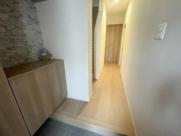 【玄関】 | 守口市菊水通3丁目　中古戸建