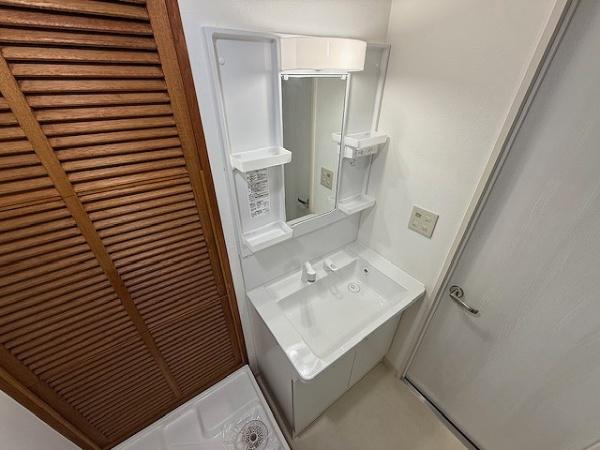 【独立洗面台】 | シャルム小阪壱番館