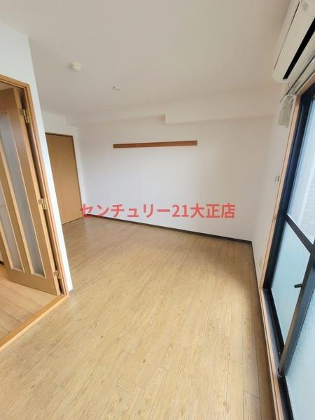 シャトー弁天参番館の洋室