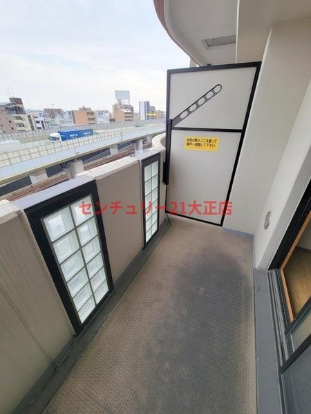 シャトー弁天参番館のバルコニー
