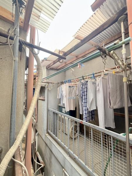 貸テラスハウスのバルコニー