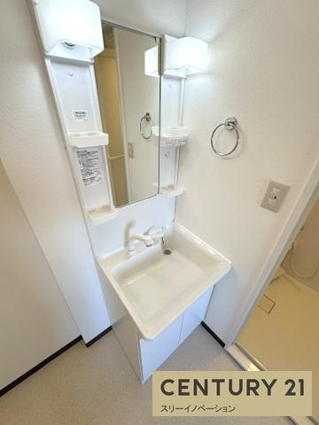 寄川ビルの洗面所|独立洗面台！