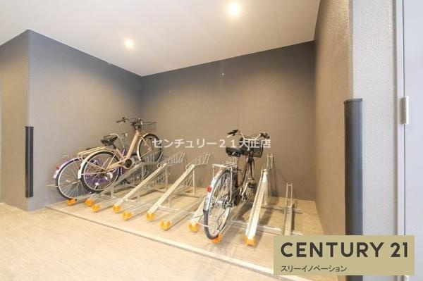 アリビオ大阪港の駐車場