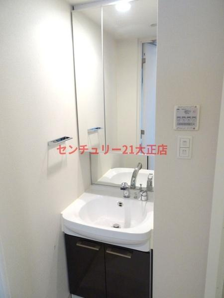 エステージ難波ＷＥＳＴの洗面所|★シャンプードレッサー★