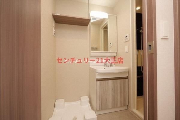レジュールアッシュアーバンイールの洗面所