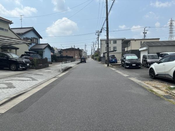 岡崎市中島町・中古戸建の前面道路含む現地写真|前面道路です。