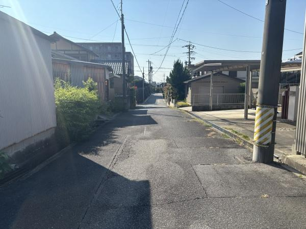 岡崎市羽根町・中古戸建の前面道路含む現地写真|前面道路です。