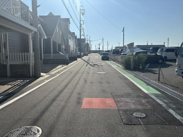 岡崎市美合町・中古戸建の前面道路含む現地写真|前面道路です。