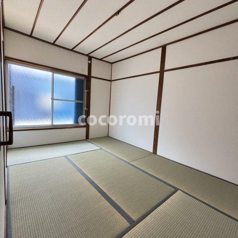松丘町貸家の和室