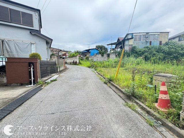 【前面道路含む現地写真】 | 野田市清水4期 | のんびりした毎日を送りたい方にもおすすめ♪好きなスタイルで自由のに建築できるのも嬉しいポイント！閑静で落ち着いた住宅街でのびのび子育てするこができます！老後や夫婦二人の住まいにも如何でしょうか♪