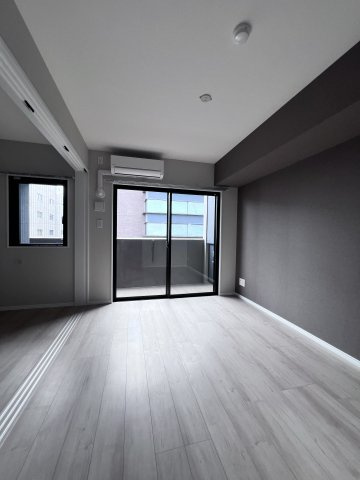 RESIAS ONE TENJINMINAMI BLDG．の居間・リビング