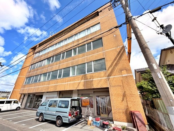 HAKKAビル