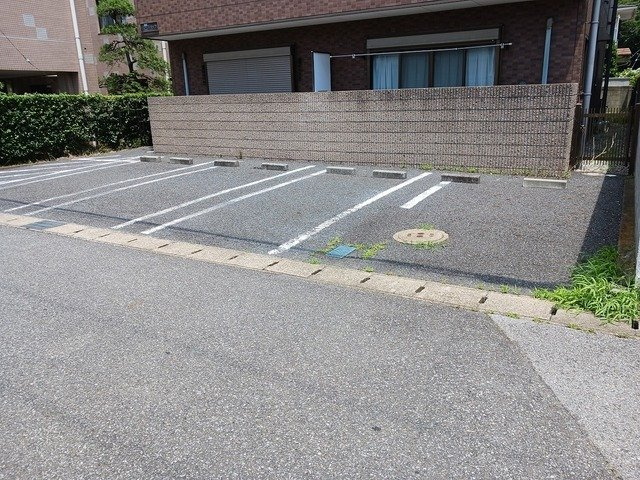 パークハイツの駐車場