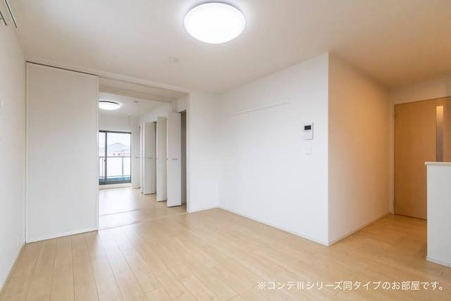 グレイスレジデンスの居間・リビング
