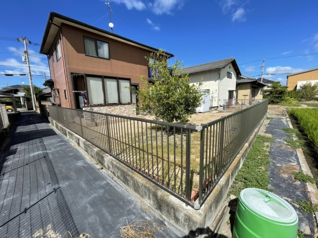 由良町　戸建の庭