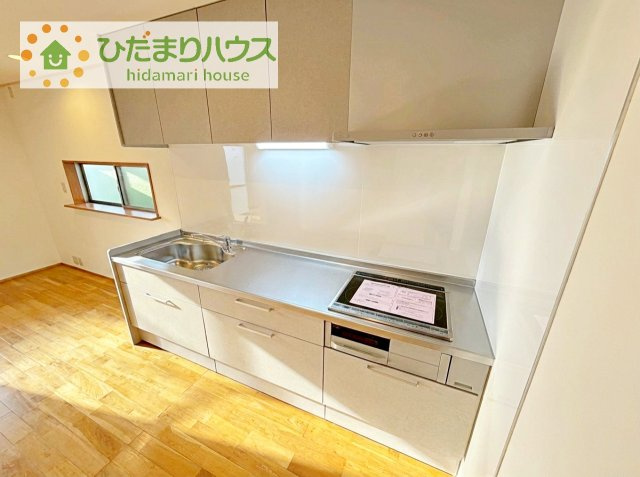 【キッチン】 | 土浦市滝田2丁目　中古戸建 | 新品交換したキッチン！コンロはＩＨなのでお子様のいる家庭でも安心です♪