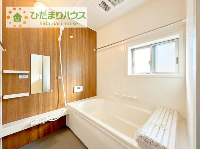 【浴室】 | 土浦市滝田2丁目　中古戸建 | いつまでも入っていられるような広々とした浴室が魅力的！