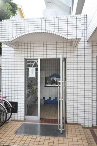 グローリア初穂池上の外観