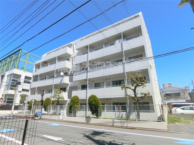 グローリア初穂池上の外観