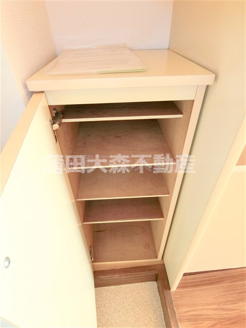 グローリア初穂池上の収納|シューズボックス