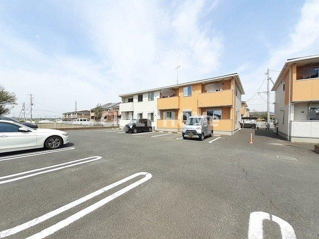 プラシードＤの駐車場|当社、チルホームのHPもご覧ください(^^)/物件情報多数♪