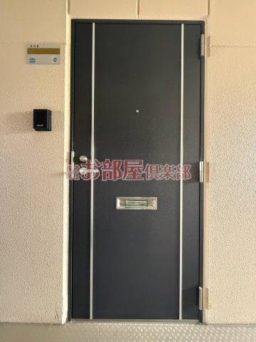 ルーチェクール花畑の内装|明るい色調の室内です