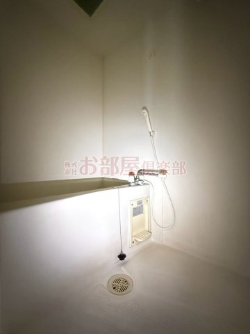 ルーチェクール花畑の浴室|ゆったり過ごせるお風呂です