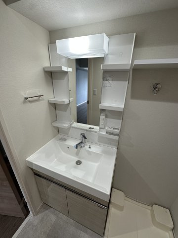 アルファコート町屋の独立洗面台|※別部屋の参考写真です