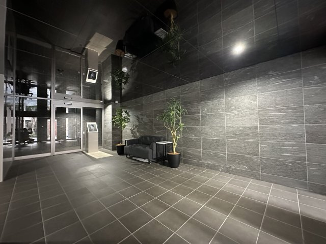 アルファコート町屋のロビー|落ち着いたロビーです