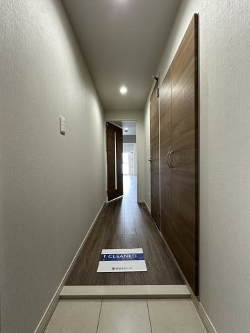 アルファコート町屋の玄関|※別部屋の参考写真です
