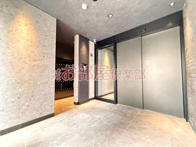 S-RESIDENCE六ツ門abreastⅠのエントランス