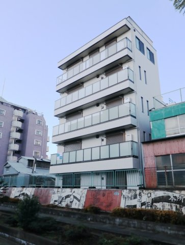 墨田区本所４丁目の賃貸マンションの外観|公園隣接