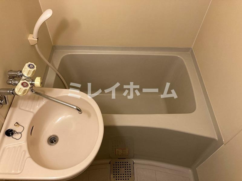 セントラルコートの浴室