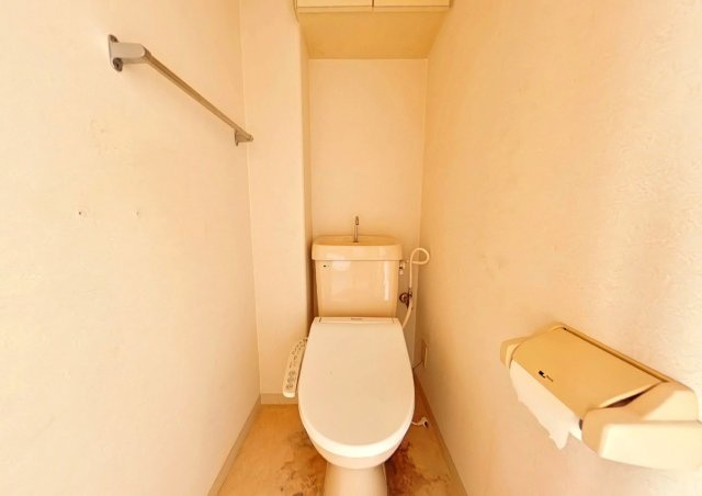 サーパス西古松Iのトイレ|使い勝手の良いトイレ空間。