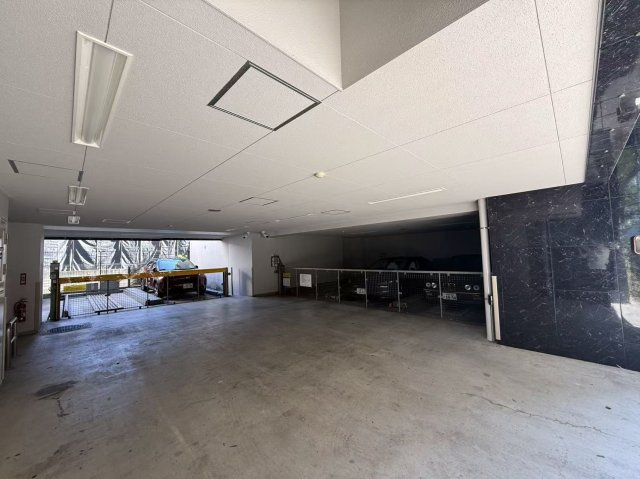 ローレルコート久屋大通の駐車場|駐車場があります
