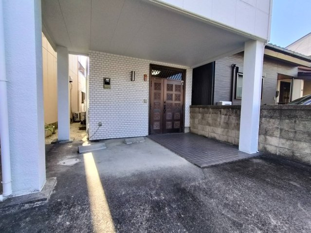 瑞穂区井戸田町２丁目のお家の駐車場|駐車場があるので、車を買う予定の方も安心です
