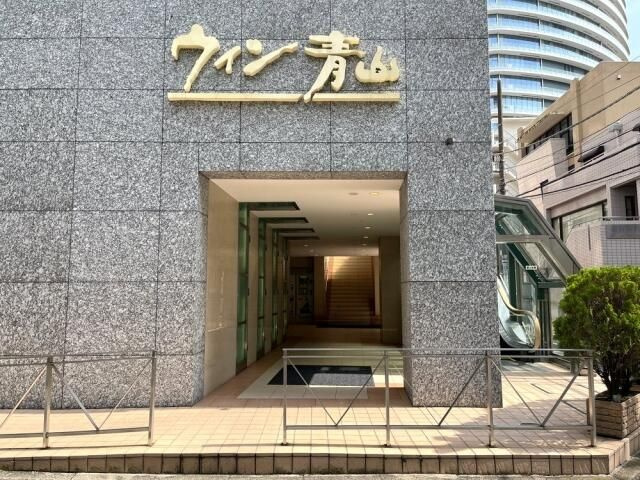 【エントランス】 | ウィン青山