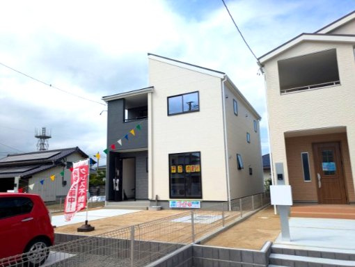 【勿来町窪田町通1丁目第1／1号棟】 新築一戸建て　ファミリークローク付き♪♪