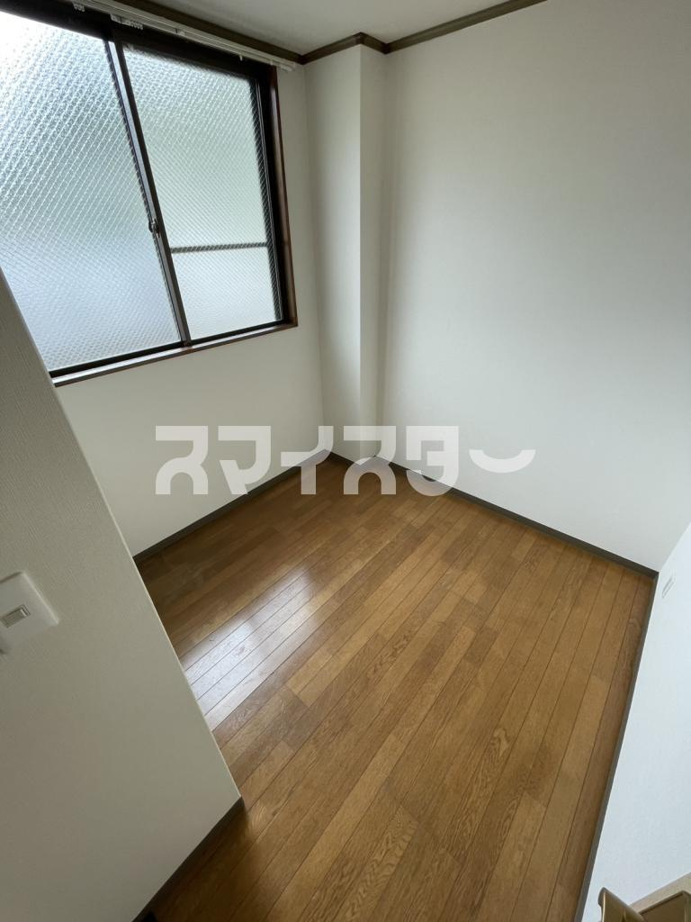 不入斗マンションの洋室