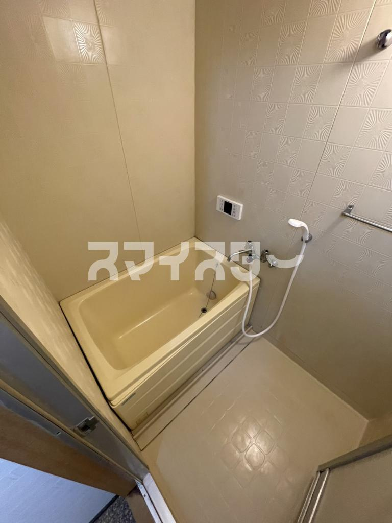 不入斗マンションの浴室