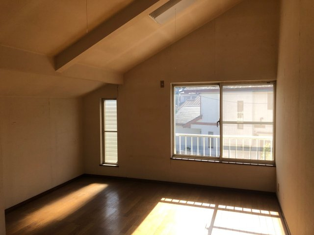 久留米市津福本町　中古戸建の洋室