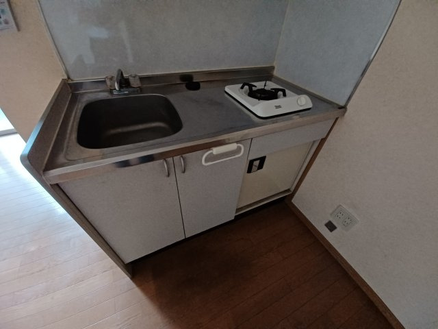 Y'sメゾネットCのキッチン
