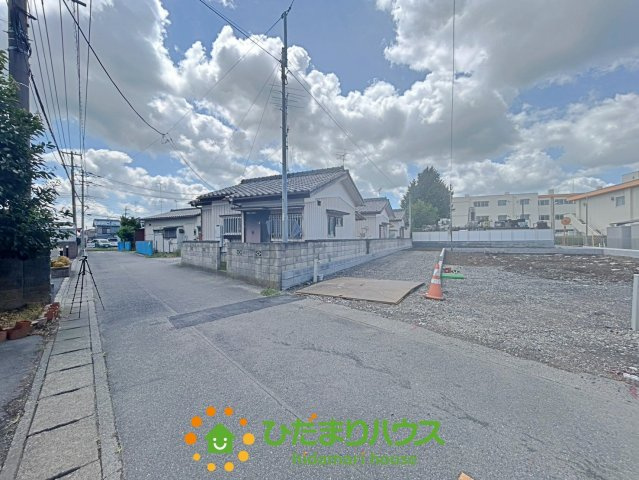 加須礼羽　新築一戸建て　02　リーブルガーデンの前面道路含む現地写真|2026/8/10　撮影
